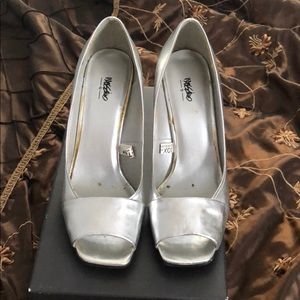Silver open toe heels size 6
